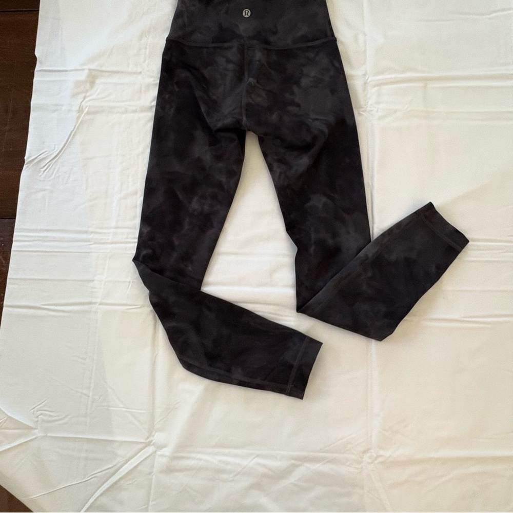 Lululemon Black/Gray Leggings